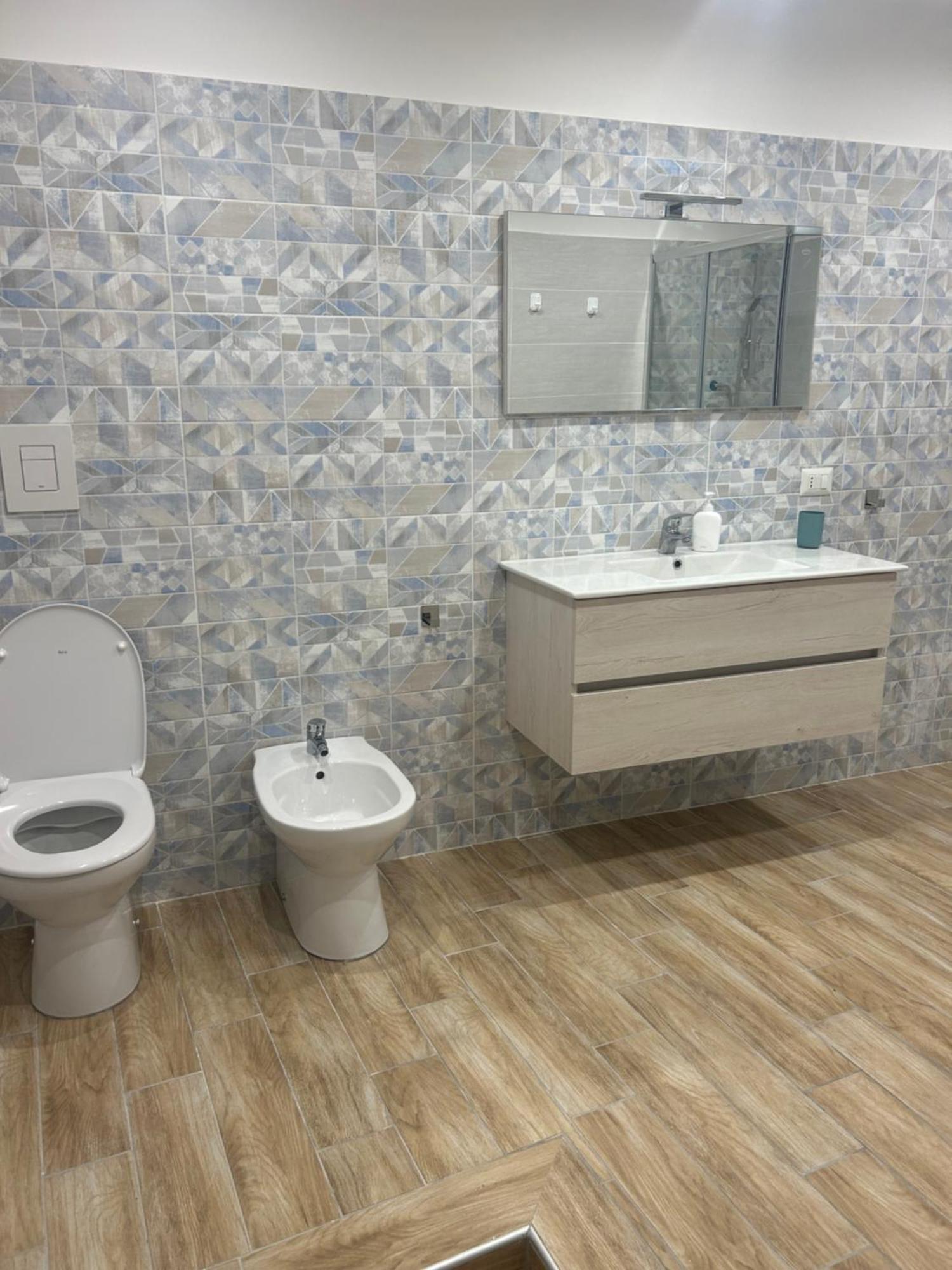 Suite Di Giordy Napoli Centro المظهر الخارجي الصورة