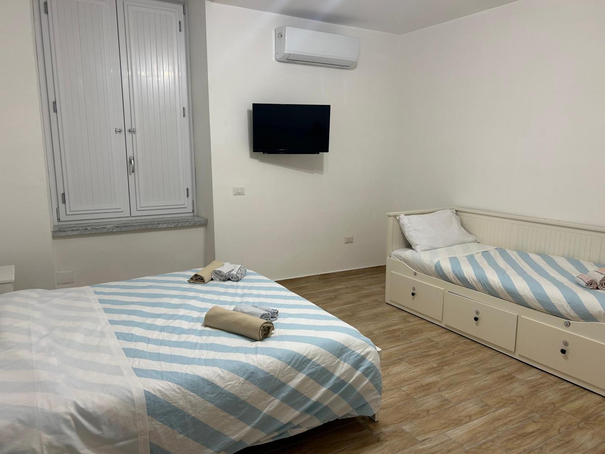 Suite Di Giordy Napoli Centro المظهر الخارجي الصورة